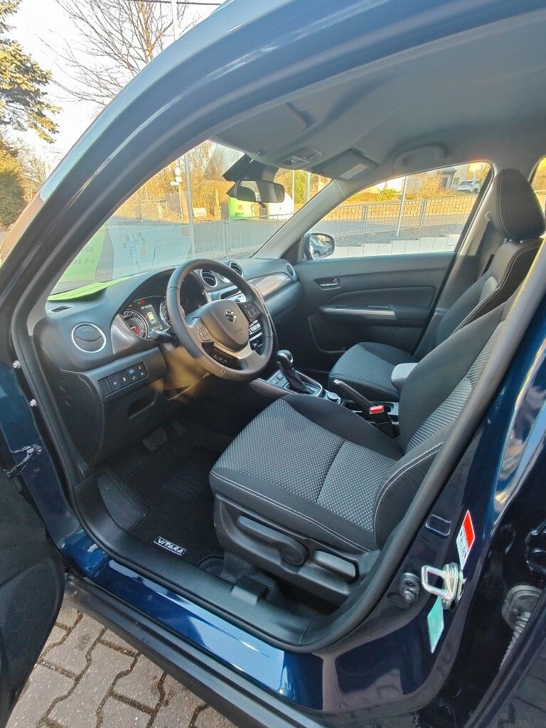 Suzuki Vitara 1.5 Hybrid Comfort 4x4 - Samsaru's Car Outlet