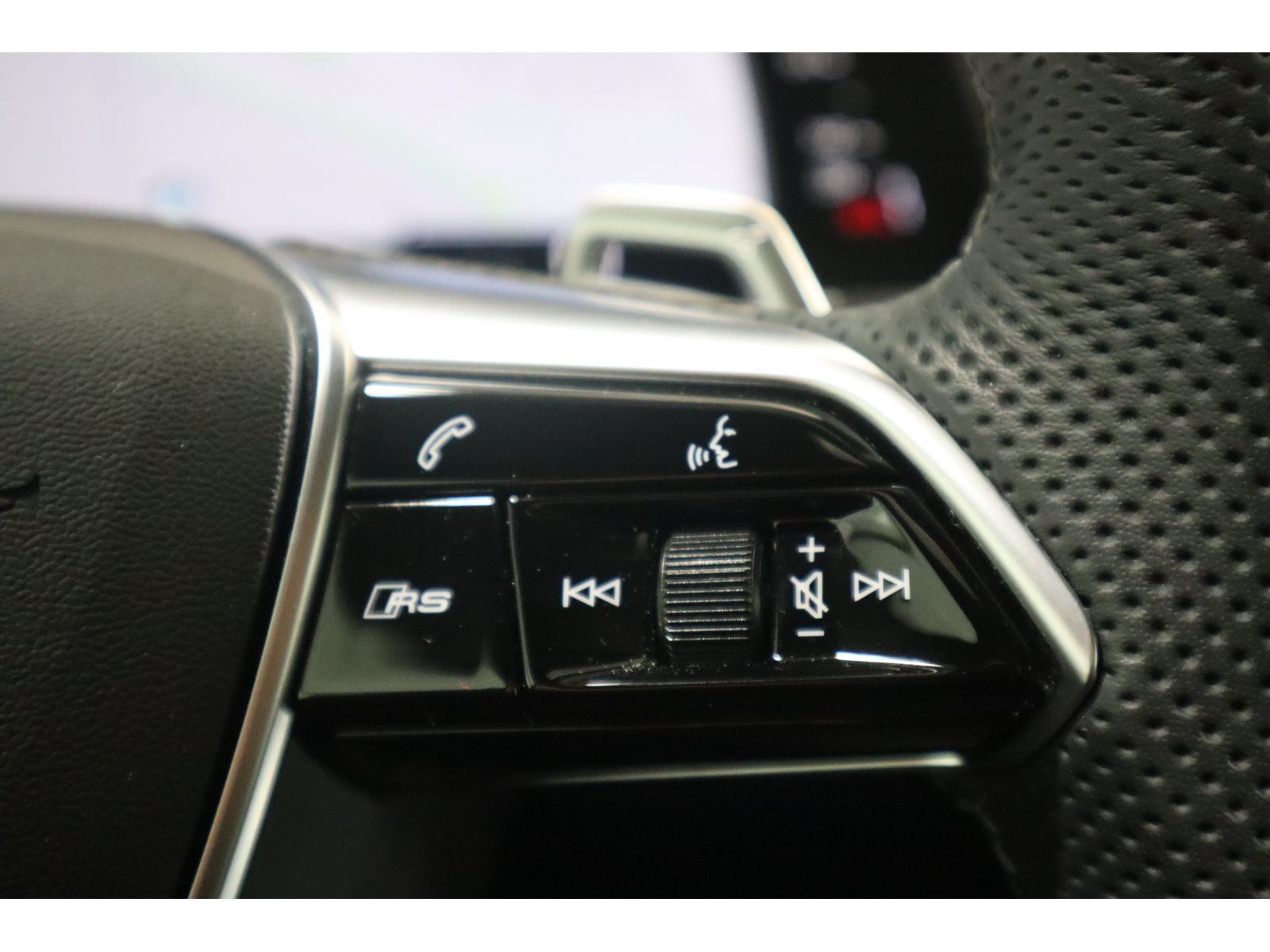 Audi RS6 Avant 4.0 TFSI quattro B&O*Matrix*R-Kamera *