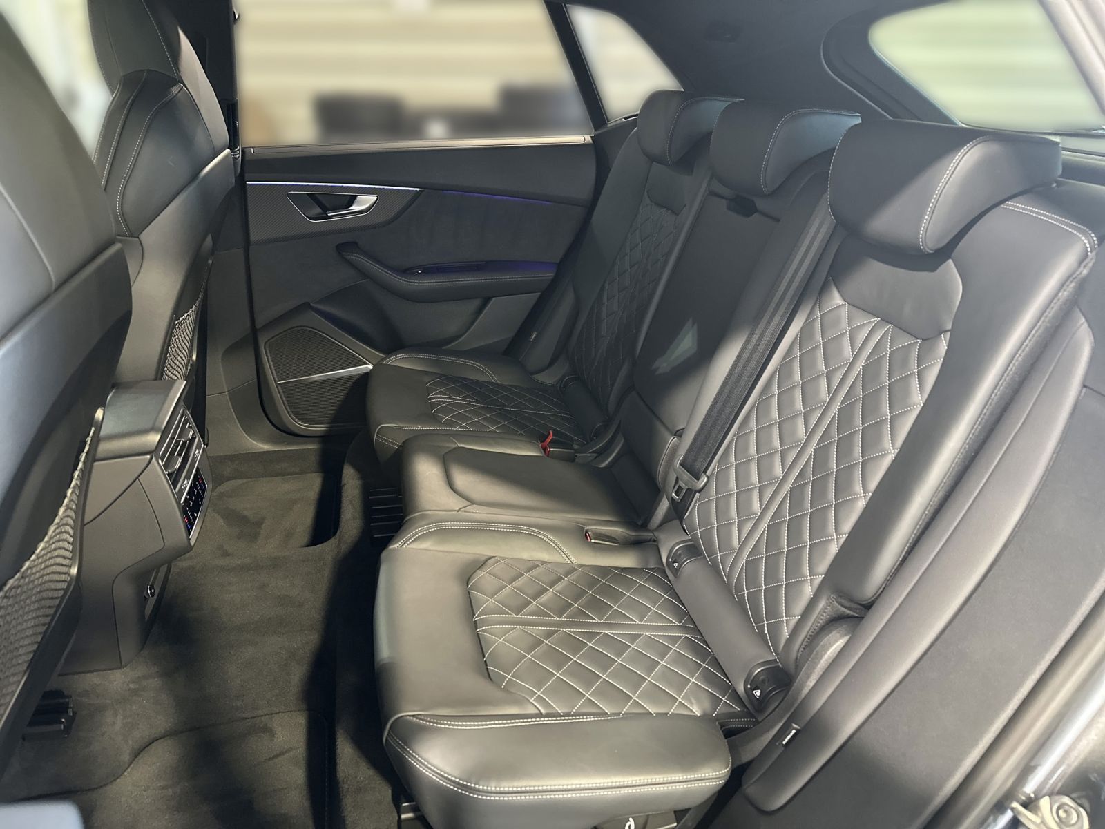 Audi Q8 50 TDI QUATT S LINE HD-MATRIX+PANO+AHK+RAUTE+