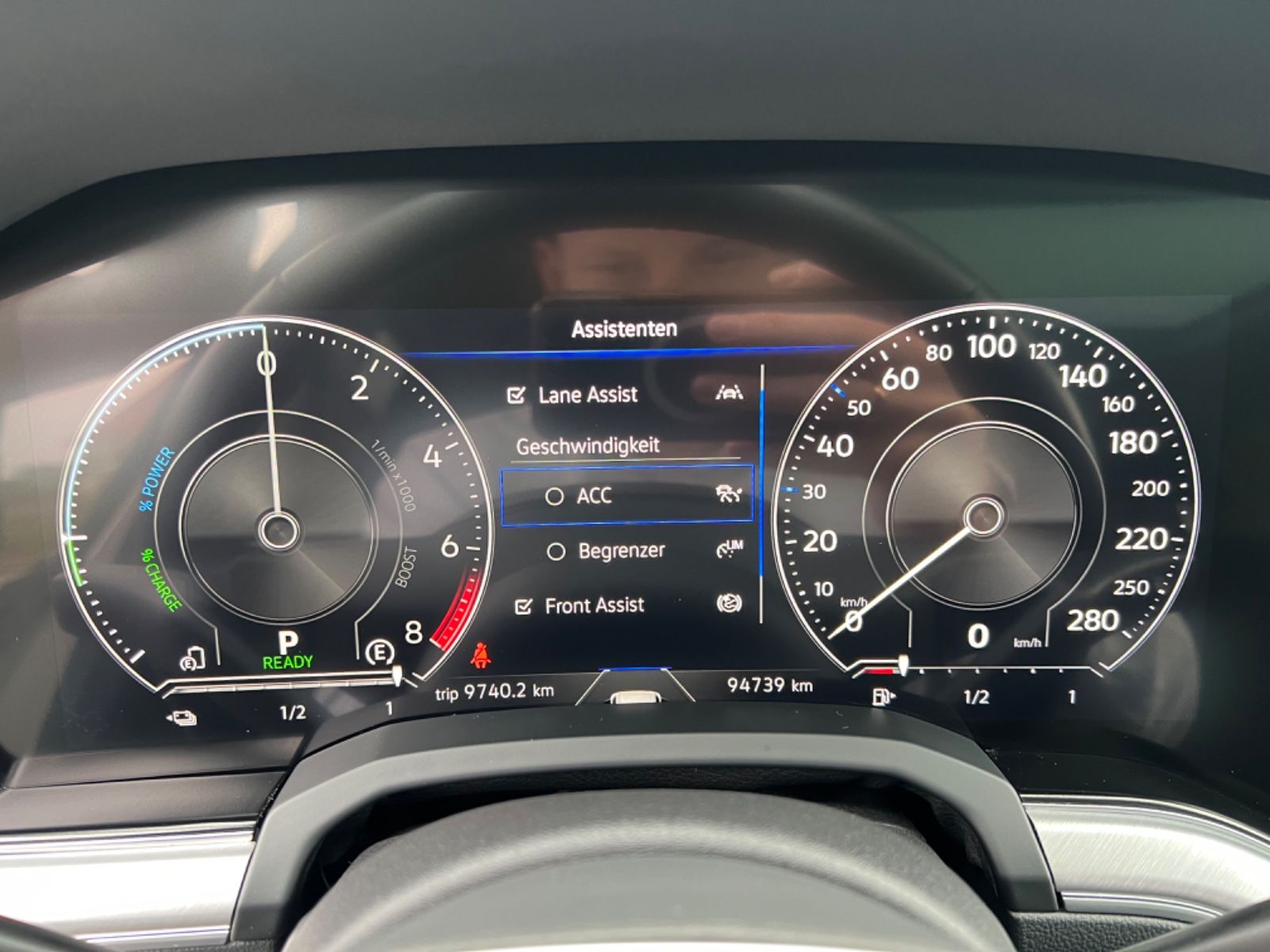 Volkswagen Touareg 4M eHybrid - Samsaru's Car Outlet