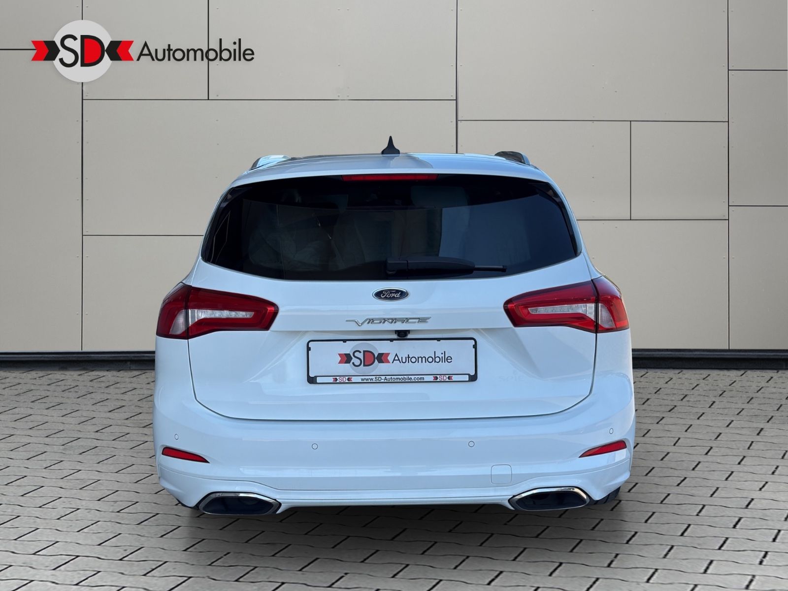 Ford Focus 2.0 Vignale - Samsaru's Car Outlet