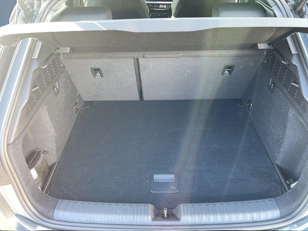 Audi A3 Sportback 30 TFSI S line - Samsaru's Car Outlet