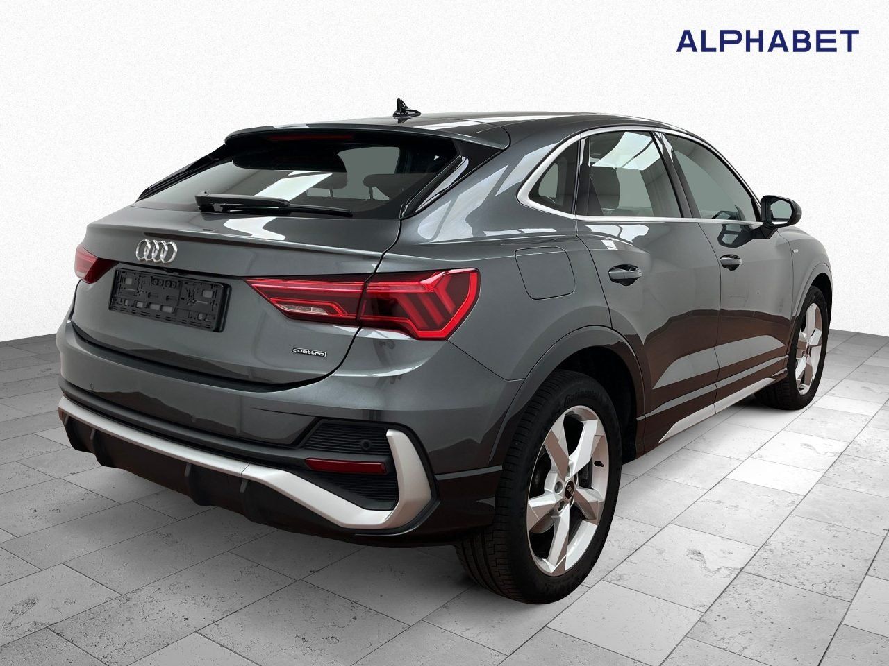 Audi Q3 Sportback 40 2.0 TDI quattro S line - Samsaru's Car Outlet