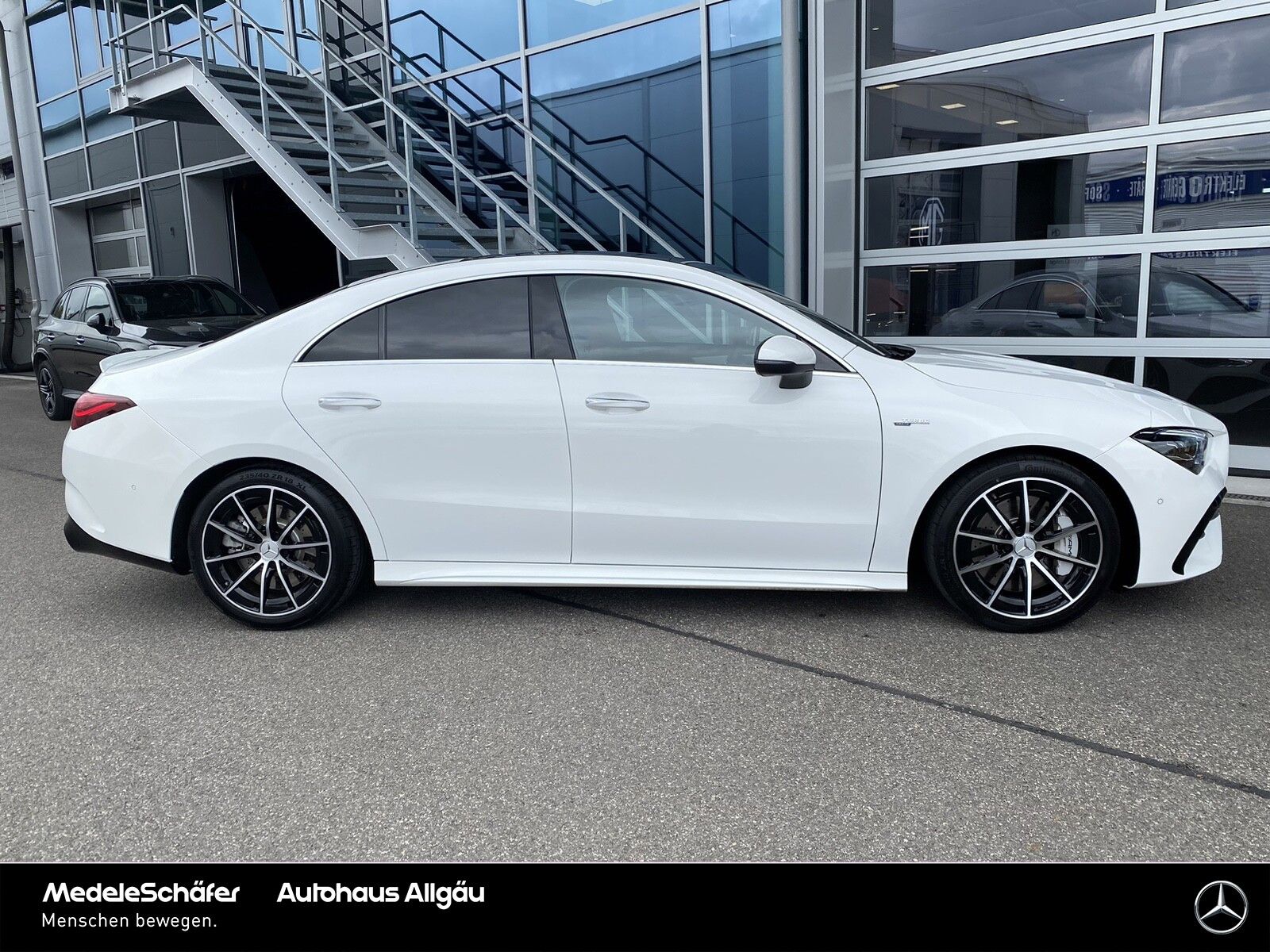 Mercedes-Benz CLA 35 AMG 4M - Samsaru's Car Outlet