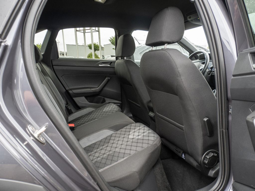 Volkswagen Taigo 1.5 TSI DSG R-Line - Samsaru's Car Outlet