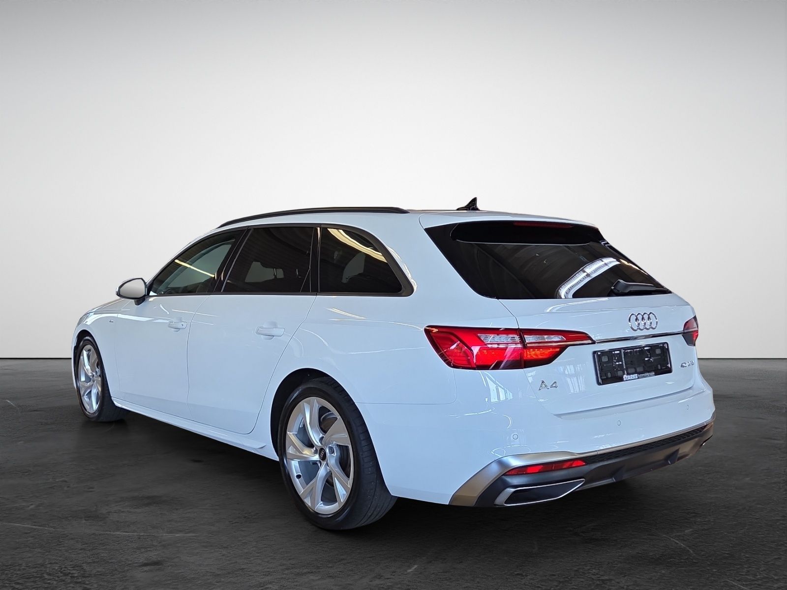 Audi A4 Avant 40 TFSI S tronic S line - Samsaru's Car Outlet