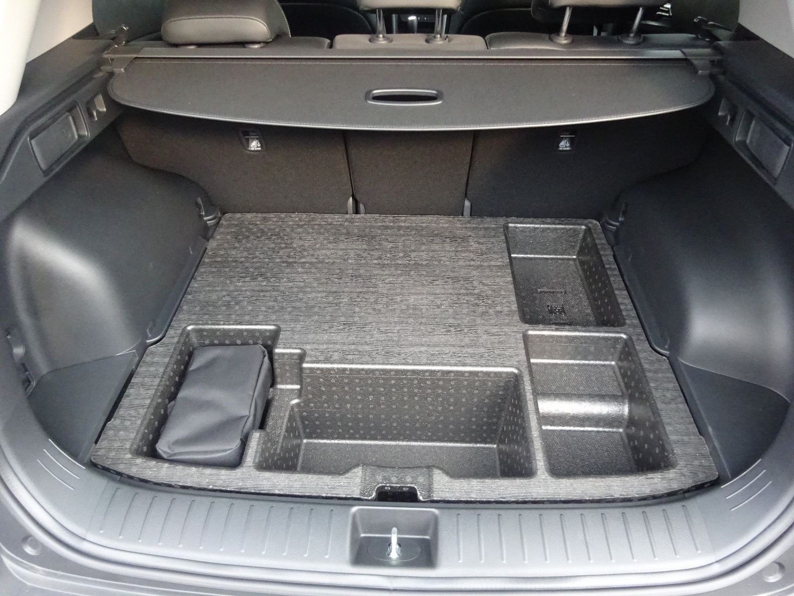 Kia Sportage - Samsaru's Car Outlet