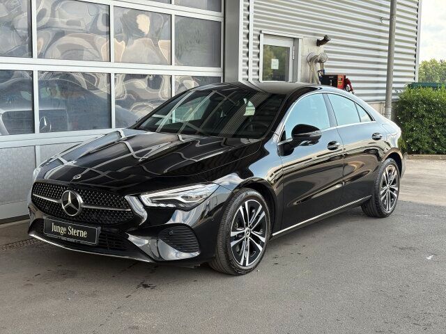 Mercedes-Benz CLA 180 Coupé Progressive Advanced - Samsaru's Car Outlet