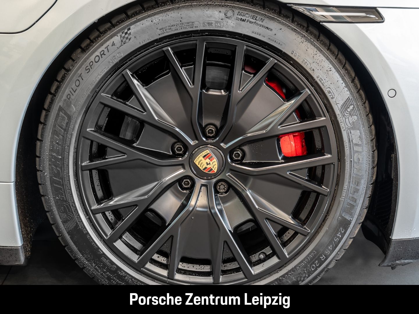 Porsche Taycan GTS Sport Turismo HeadUp InnoDrive Matrix