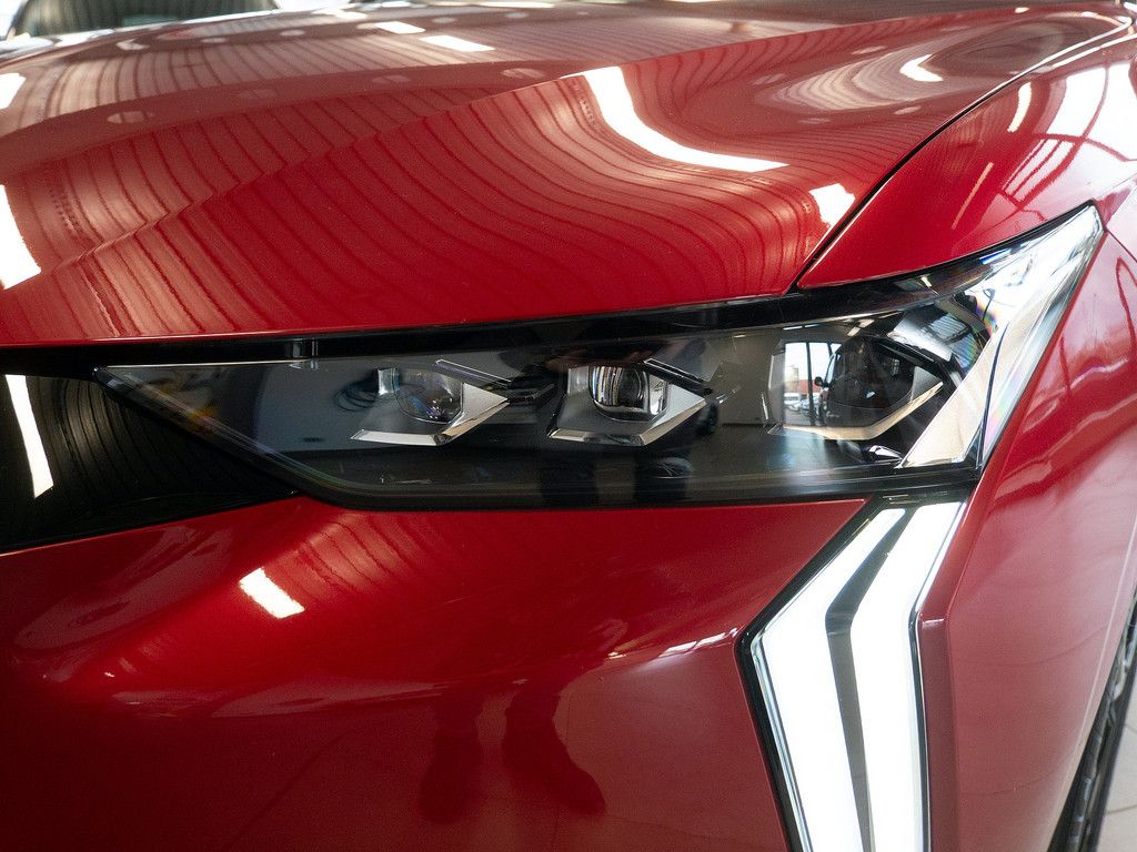 DS Automobiles DS 4 E-TENSE 225 Performance Line + MATRIX-LED