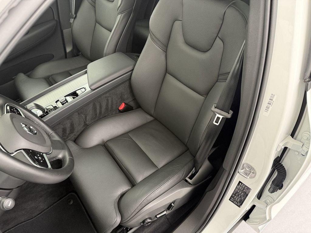 Volvo XC60 T6 Plus Bright Recharge Plug-In Hybrid AWD