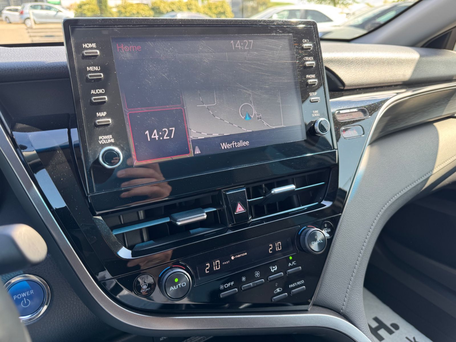 Toyota Camry Hybrid Executive