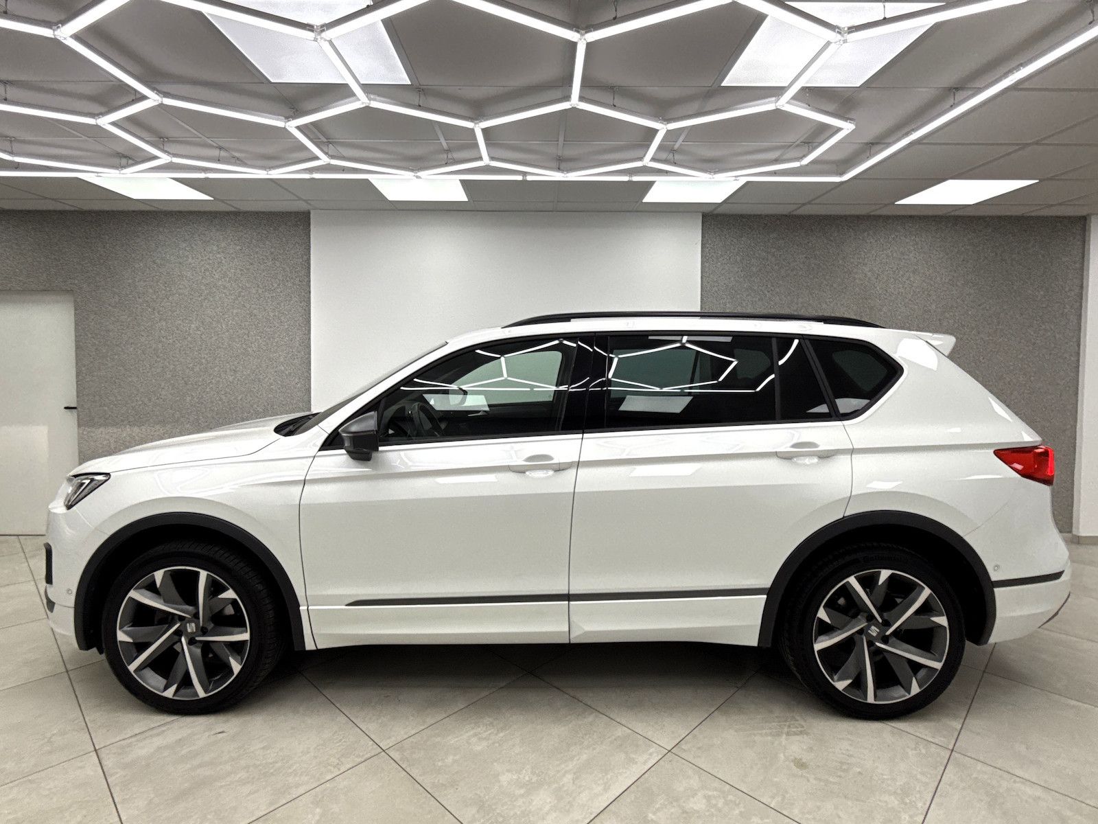 Seat Tarraco 2.0 TDI FR Line Sport AHK Pano 7Sitzer L