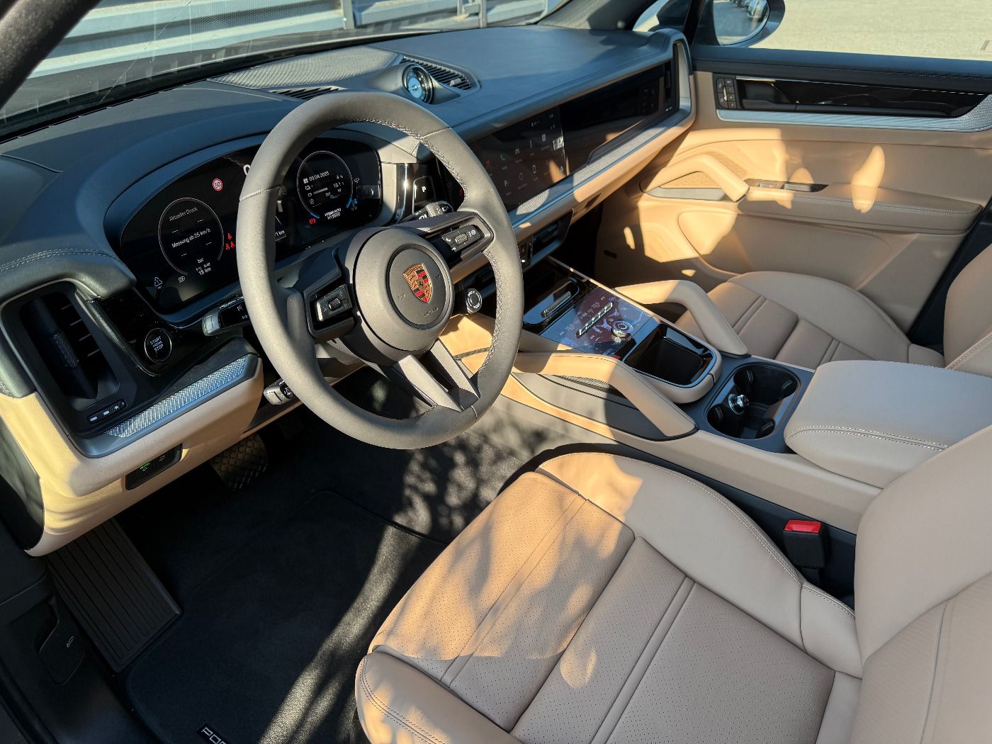 Porsche Cayenne E-Hybrid | Luftfederung | Panorama | AHK