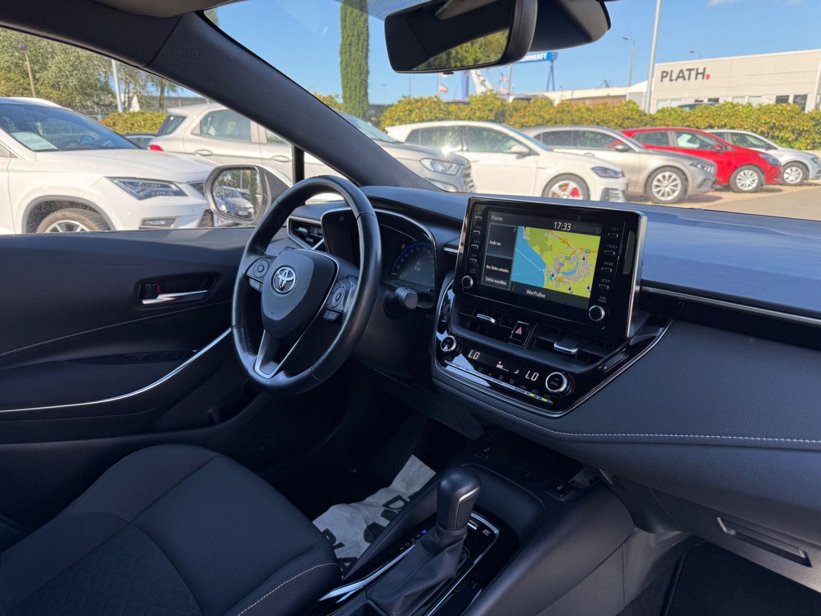 Toyota Corolla Hybrid - Samsaru's Car Outlet