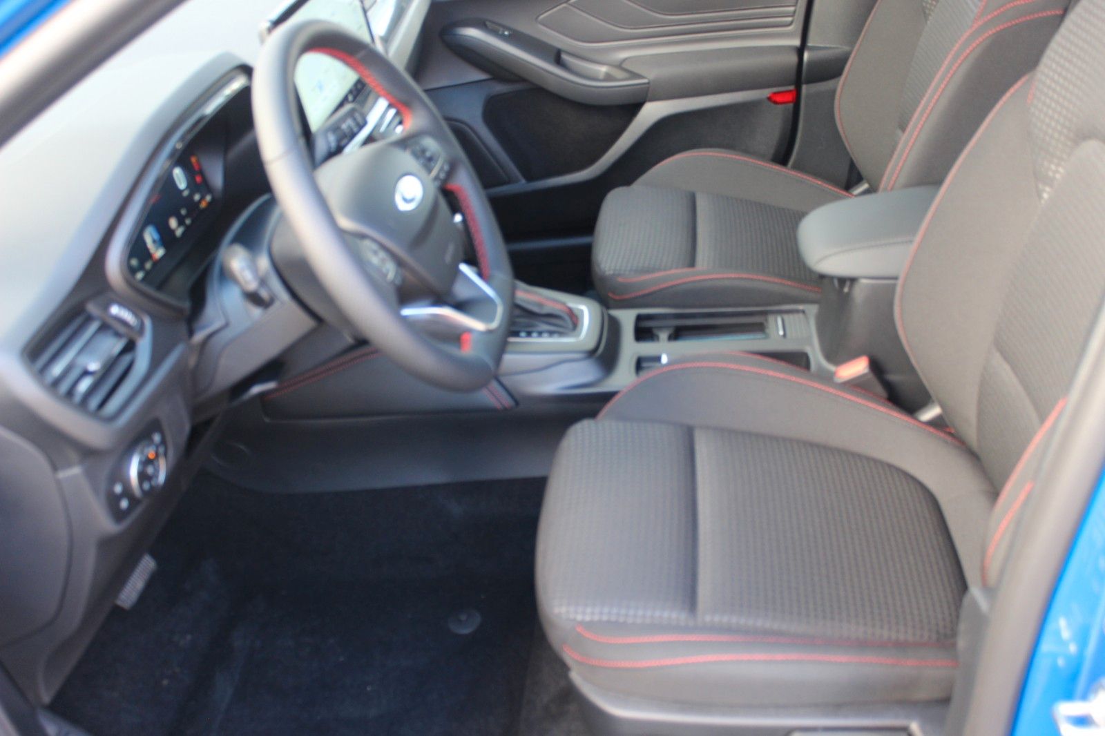Ford Focus Turnier ST-Line X+AUTOMATIK+ACC+TW+LED