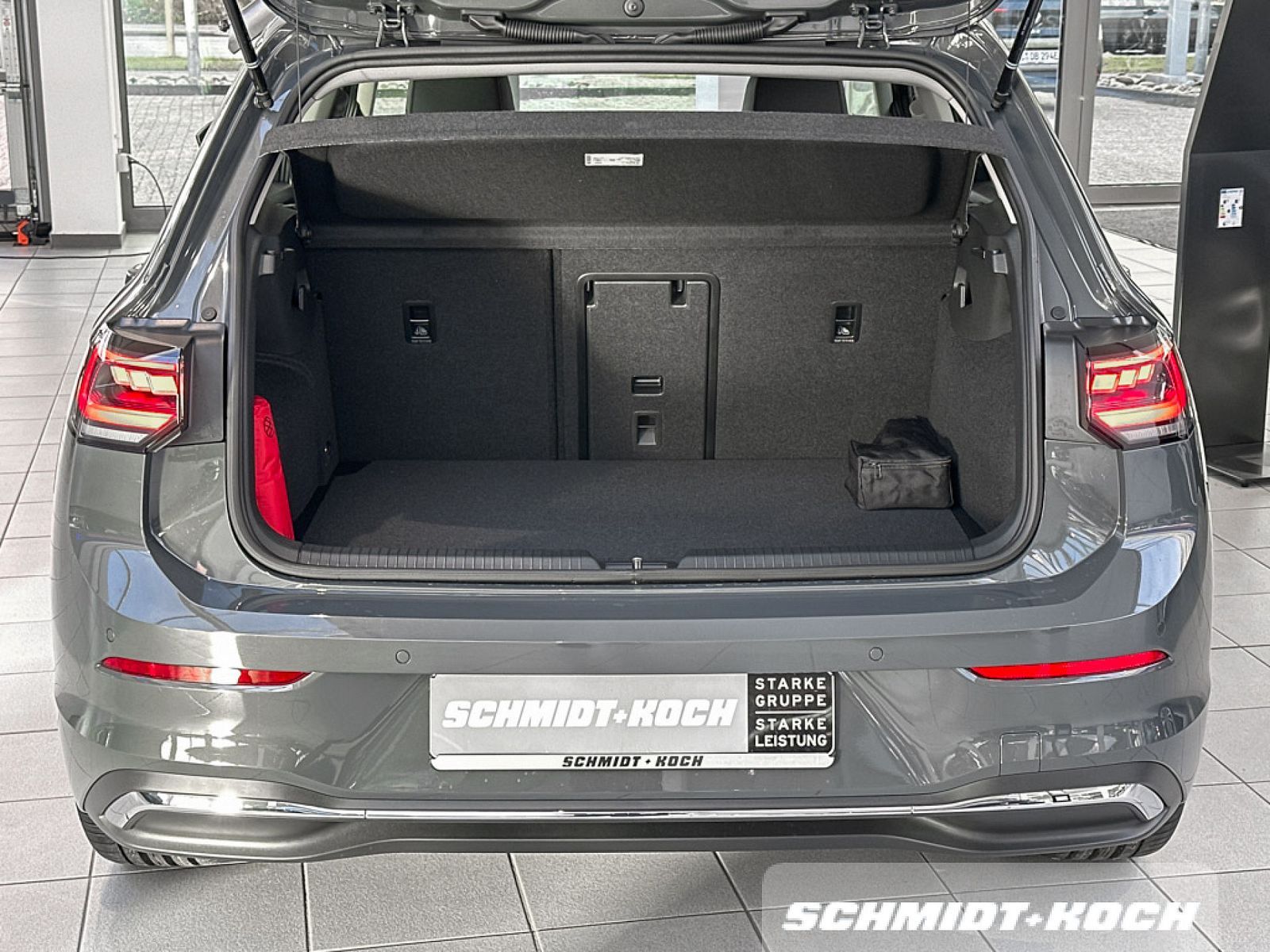 Volkswagen Golf VIII 1.5 eTSI DSG Style NAVI MATRIXLED PDC