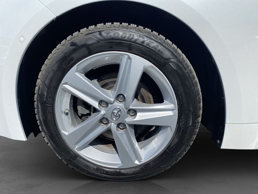 Toyota Corolla 1.8 Hybrid Team Deutschland NAVI+BI-LED+
