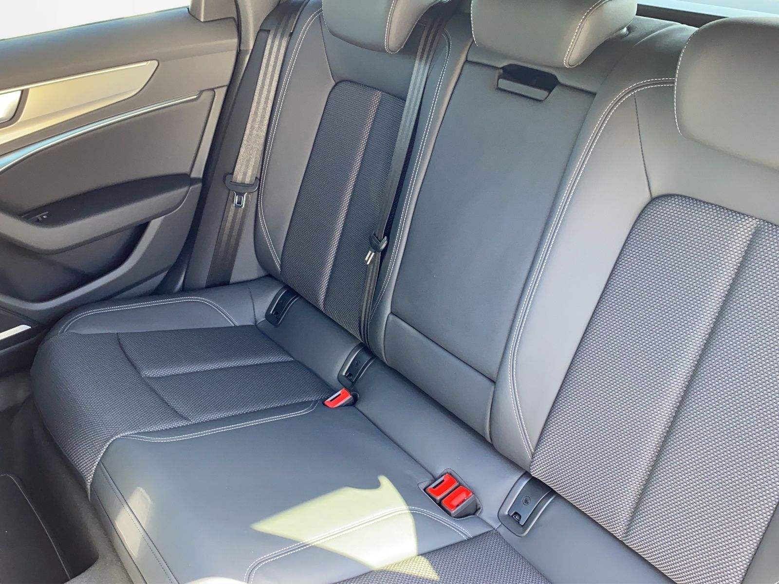 Audi A6 Avant S line 40 TDI quattro S tronic S line M