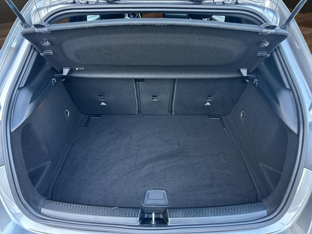 Mercedes-Benz A 180 - Samsaru's Car Outlet