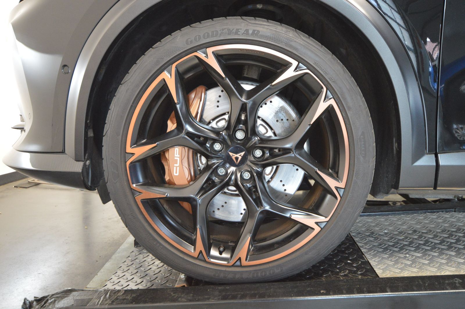 Cupra Formentor 2.0 TSI VZ5 4Drive - Samsaru's Car Outlet