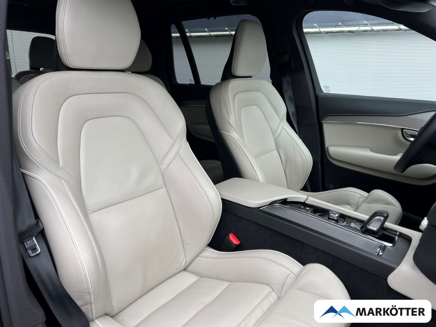 Volvo XC90 T8 AWD Recharge R-Design Edition 22''/AHK/P