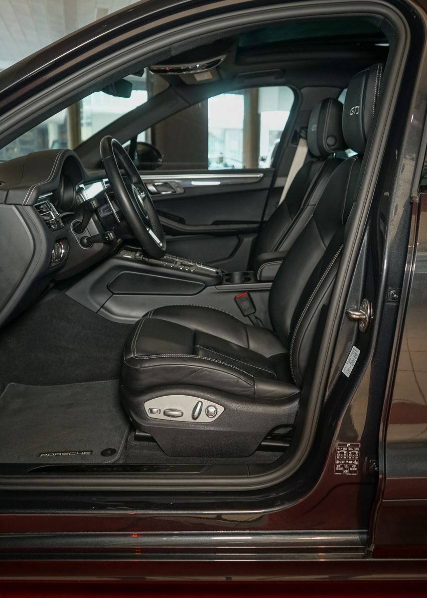 Porsche Macan GTS - Samsaru's Car Outlet