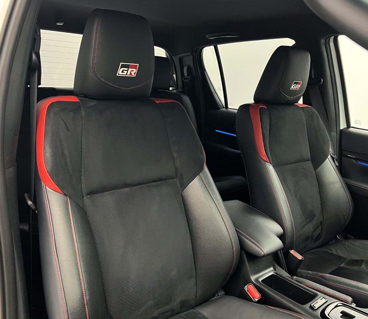 Toyota Hilux 2.8 D4-D GR Sport °Rollo°AHK°Garantie°