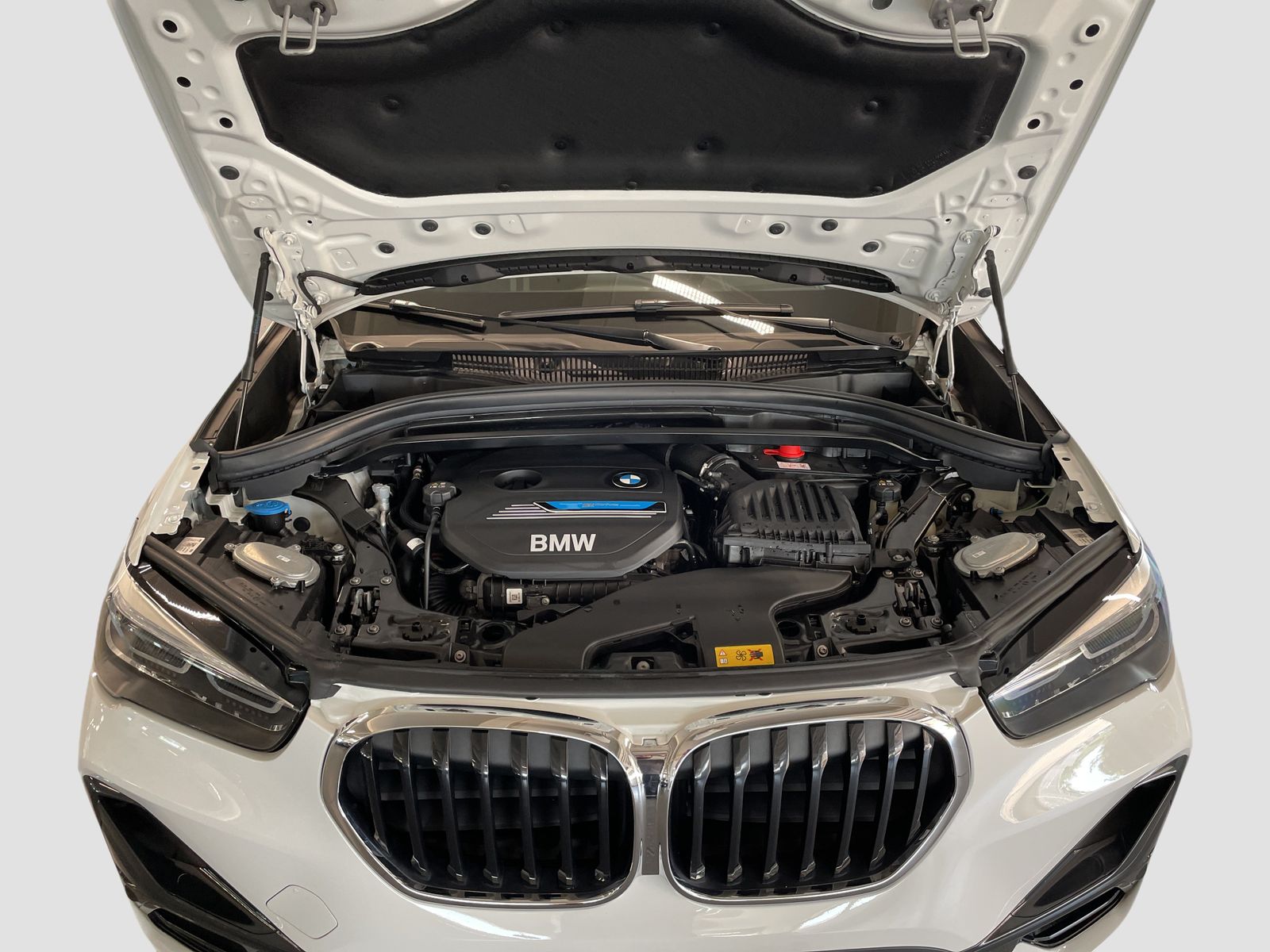 BMW X1 xDrive25e Sport Line - Samsaru's Car Outlet