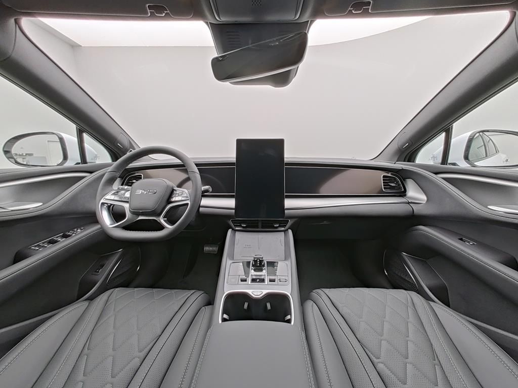 BYD Sealion 7