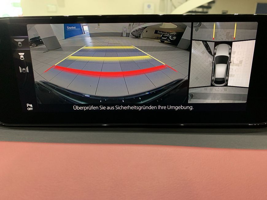 Mazda 3 e-SKYACTIV-X 186 M HYBRID Aut. TAKUMI 137 kW,