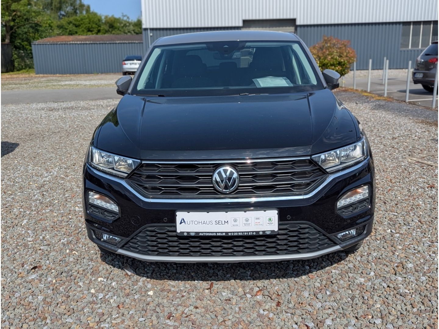 Volkswagen T-Roc 1.6 TDI IQ.DRIVE - Samsaru's Car Outlet