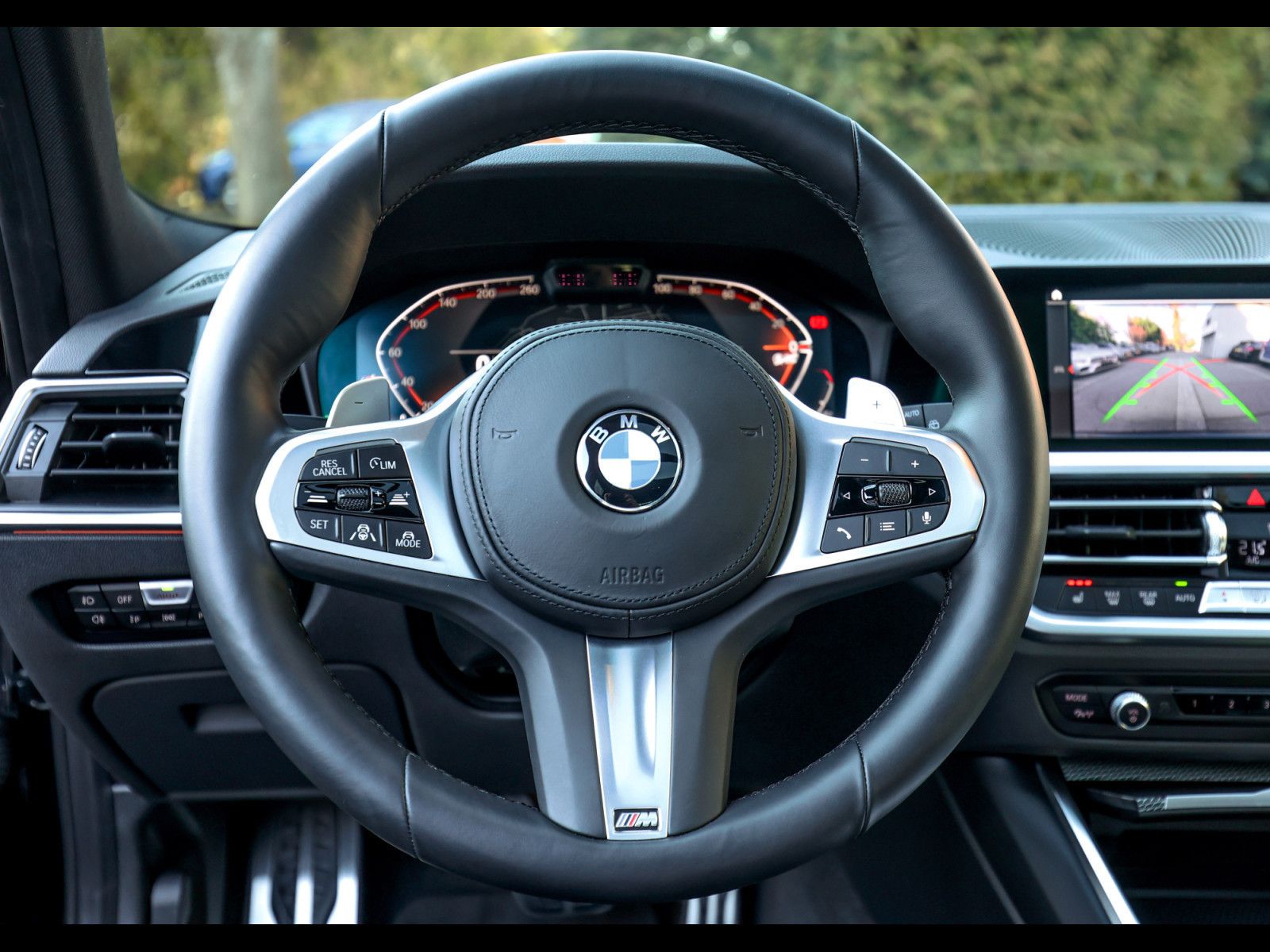 BMW 330 i Touring xDrive M Sport Shadow - Samsaru's Car Outlet