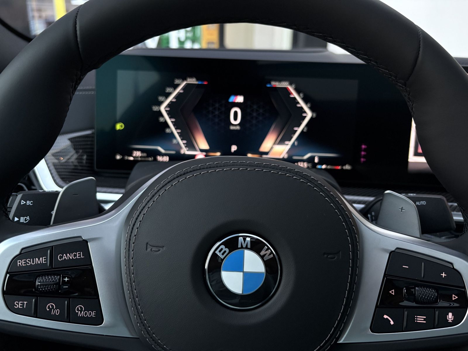 BMW X6 xDrive40d MSport PANO AHK DA PROF PA PROF 22"