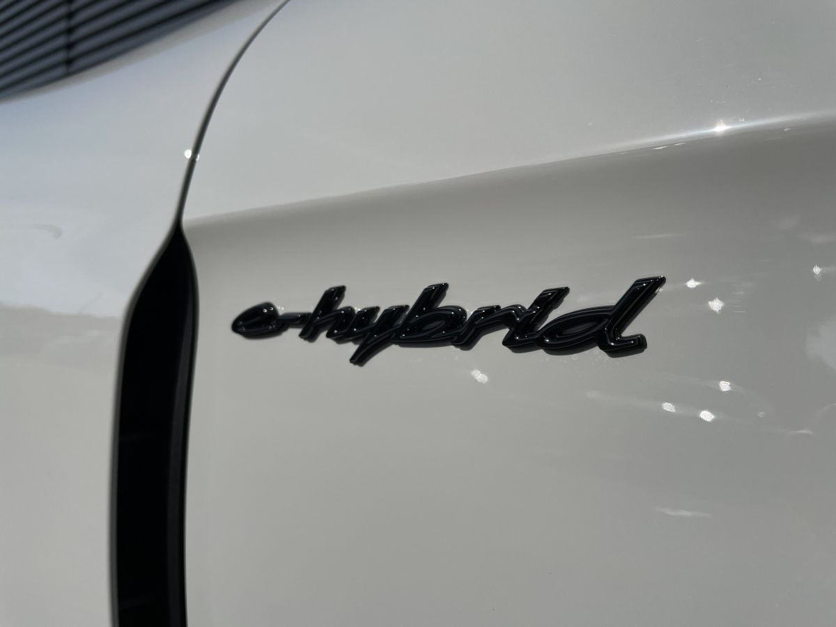 Porsche Panamera 4 E-Hybrid |Sportabgas | InnoDrive |