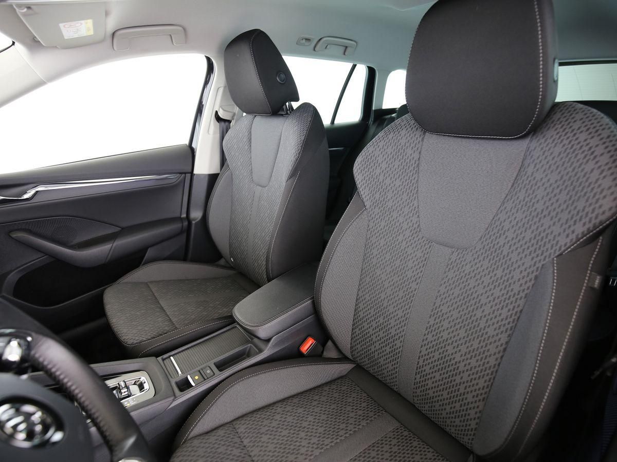 Skoda Octavia Combi Style iV - Samsaru's Car Outlet