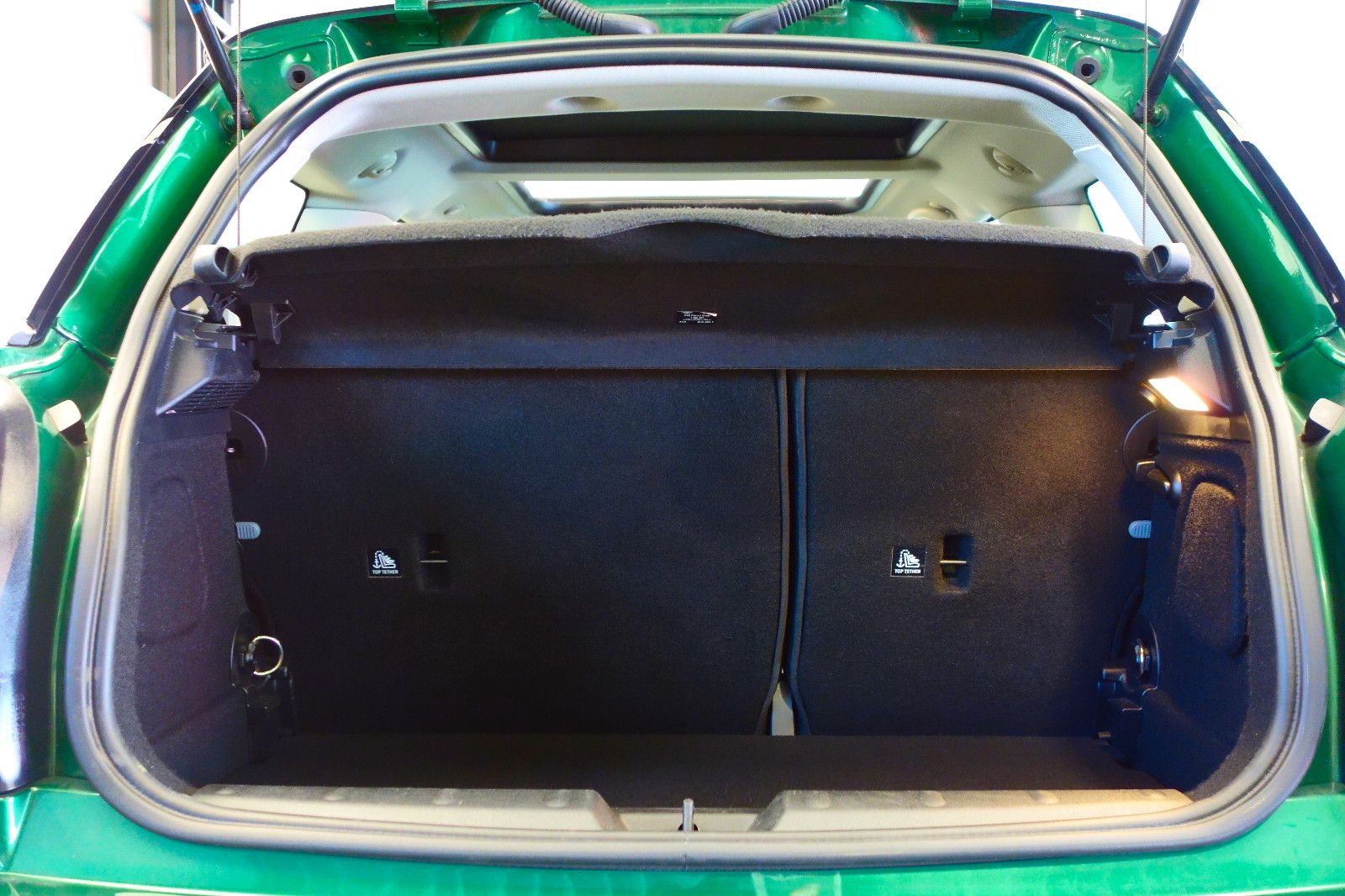 MINI Cooper SE Classic - Samsaru's Car Outlet