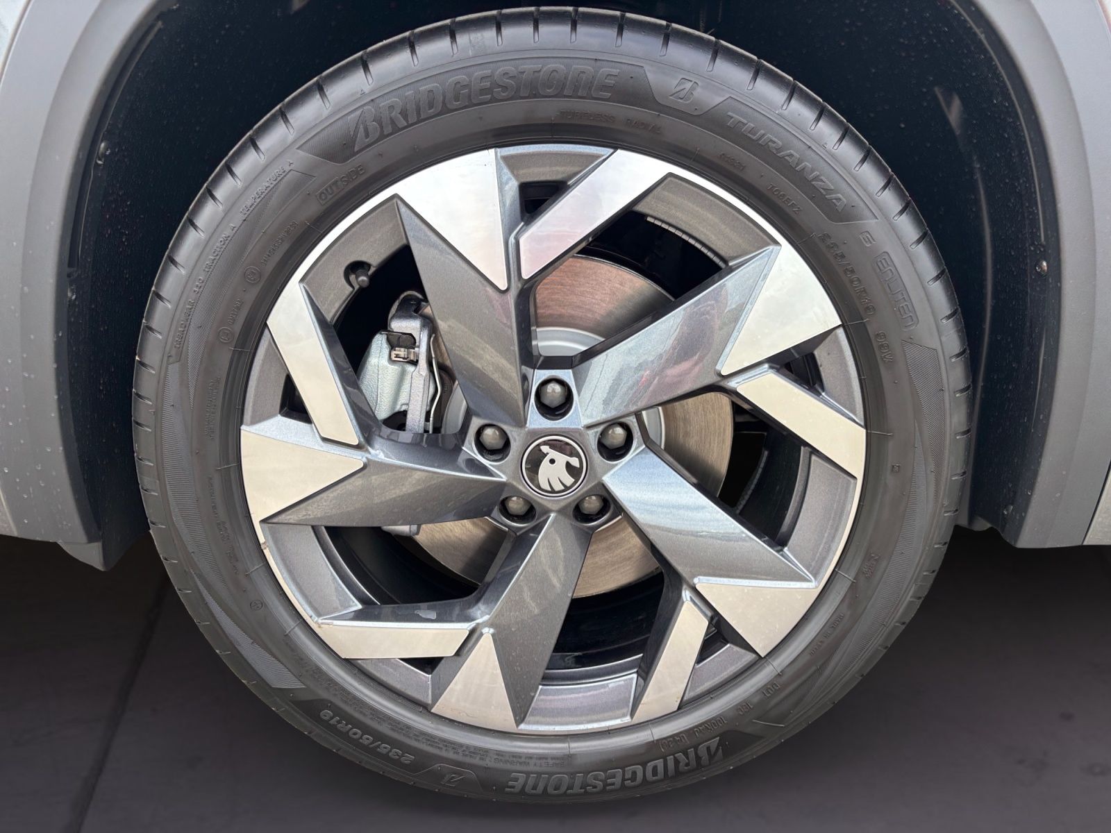 Skoda KODIAQ IV SPORTLINE 1,5TSI DSG NAVI LED AHK