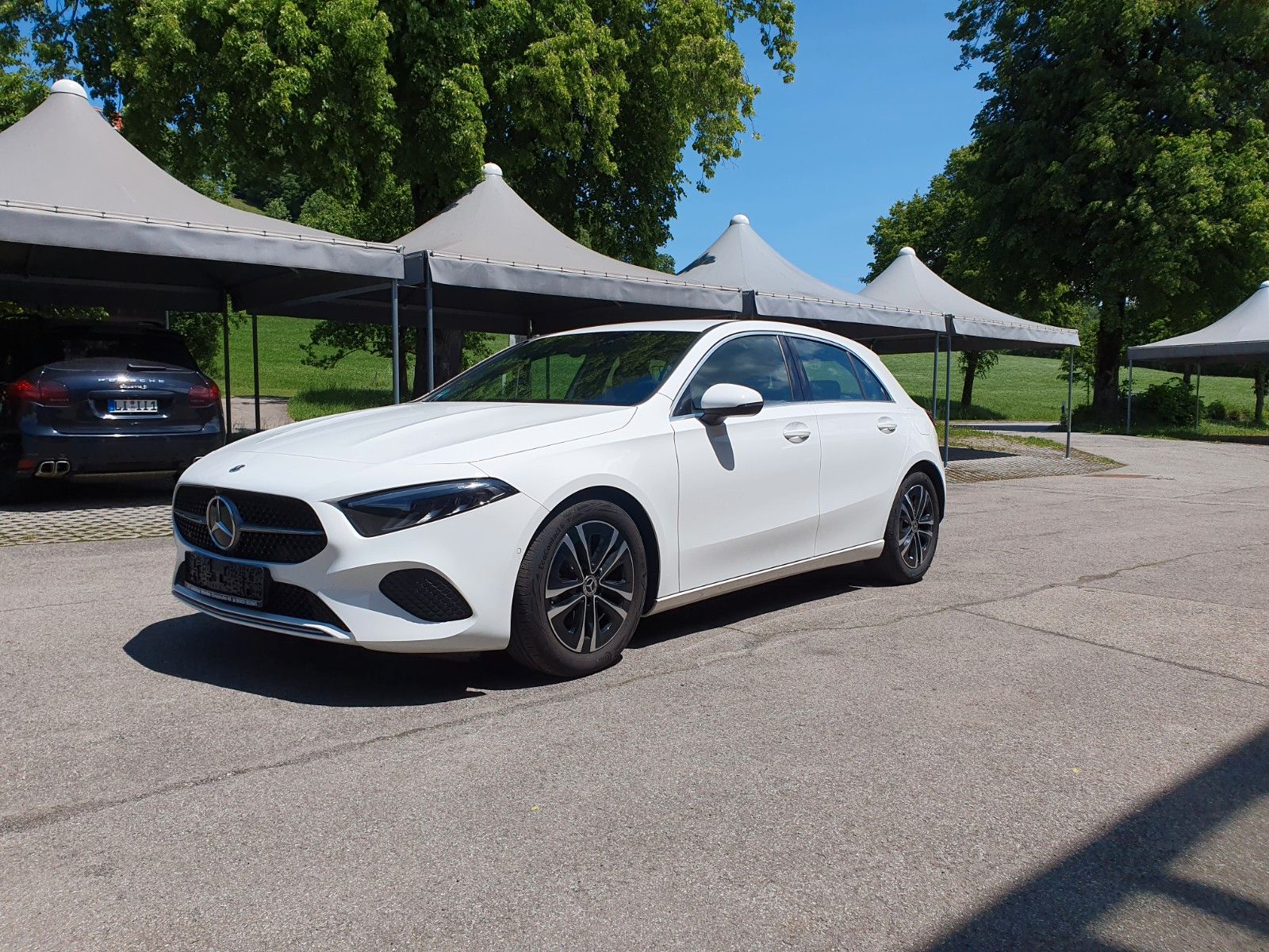 Mercedes-Benz A 180 Progressive - Samsaru's Car Outlet