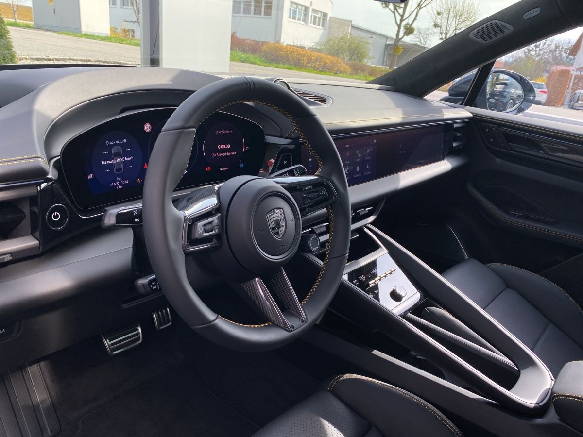 Porsche Macan Turbo | 22-Zoll Räder | InnoDrive