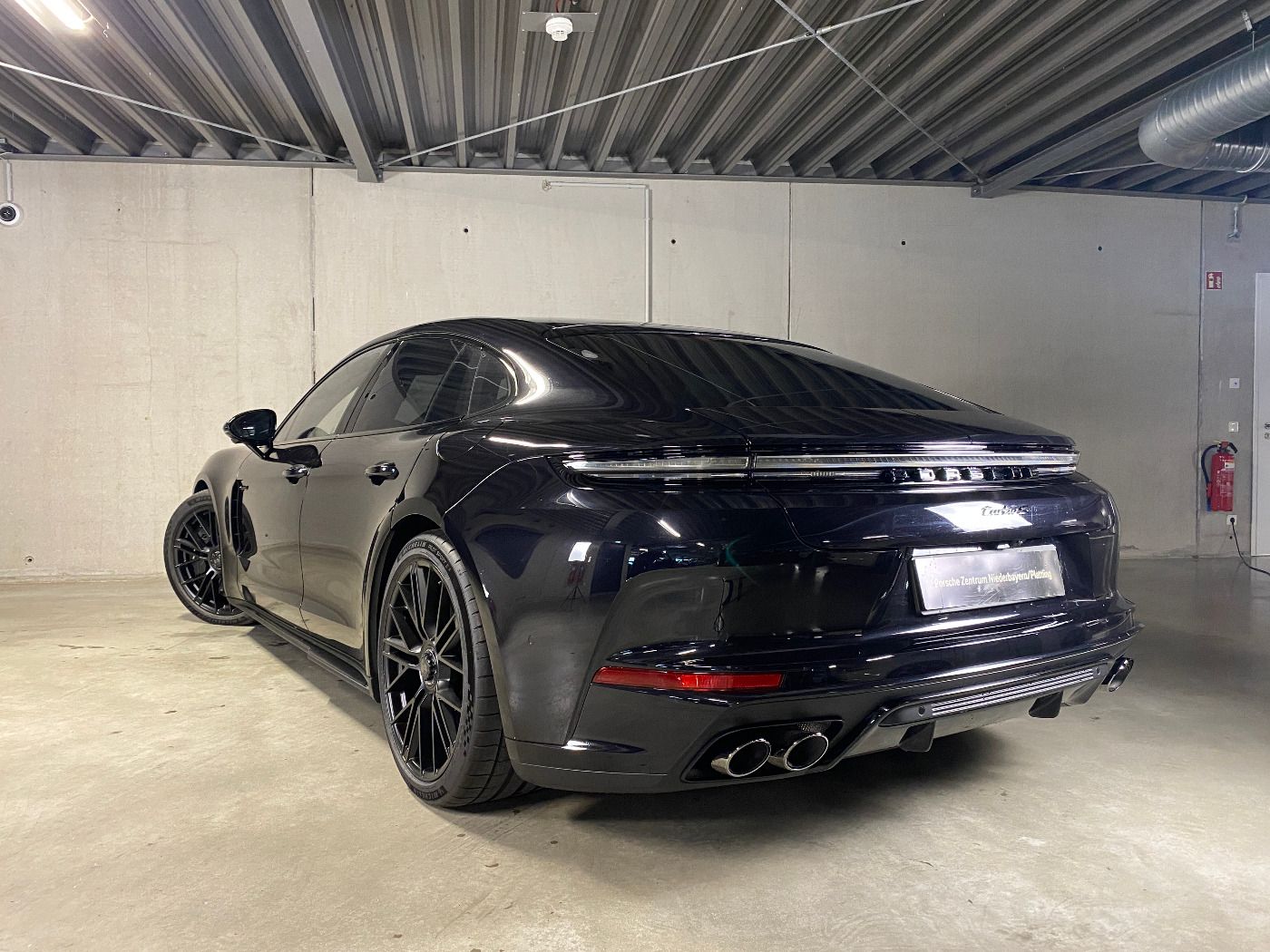 Porsche Panamera Turbo S E-Hybrid | SportDesign Paket |