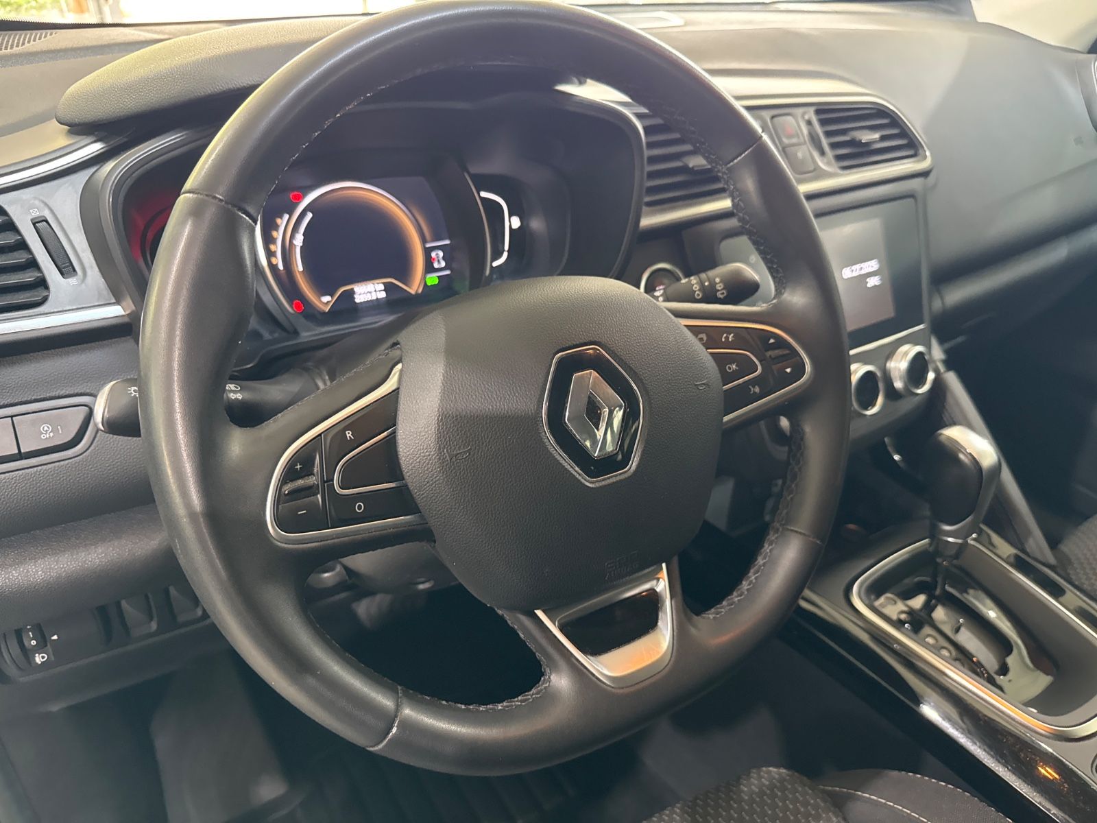 Renault Kadjar TCe 140 Aut.Business Edition - Samsaru's Car Outlet