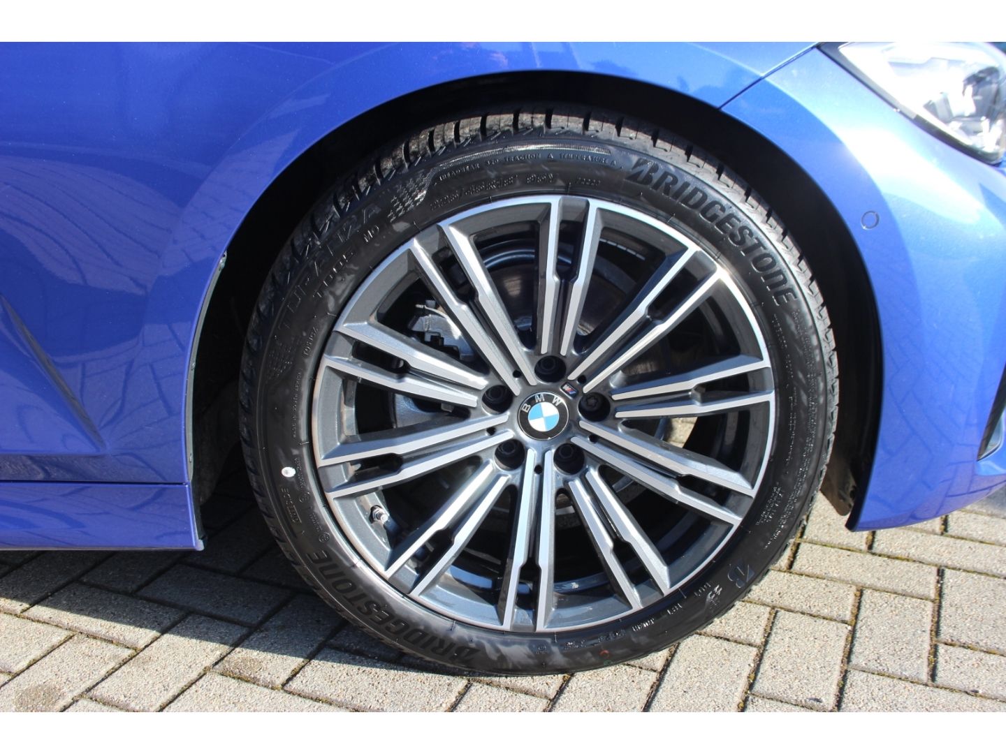 BMW 320 d xDrive M Sport - Samsaru's Car Outlet
