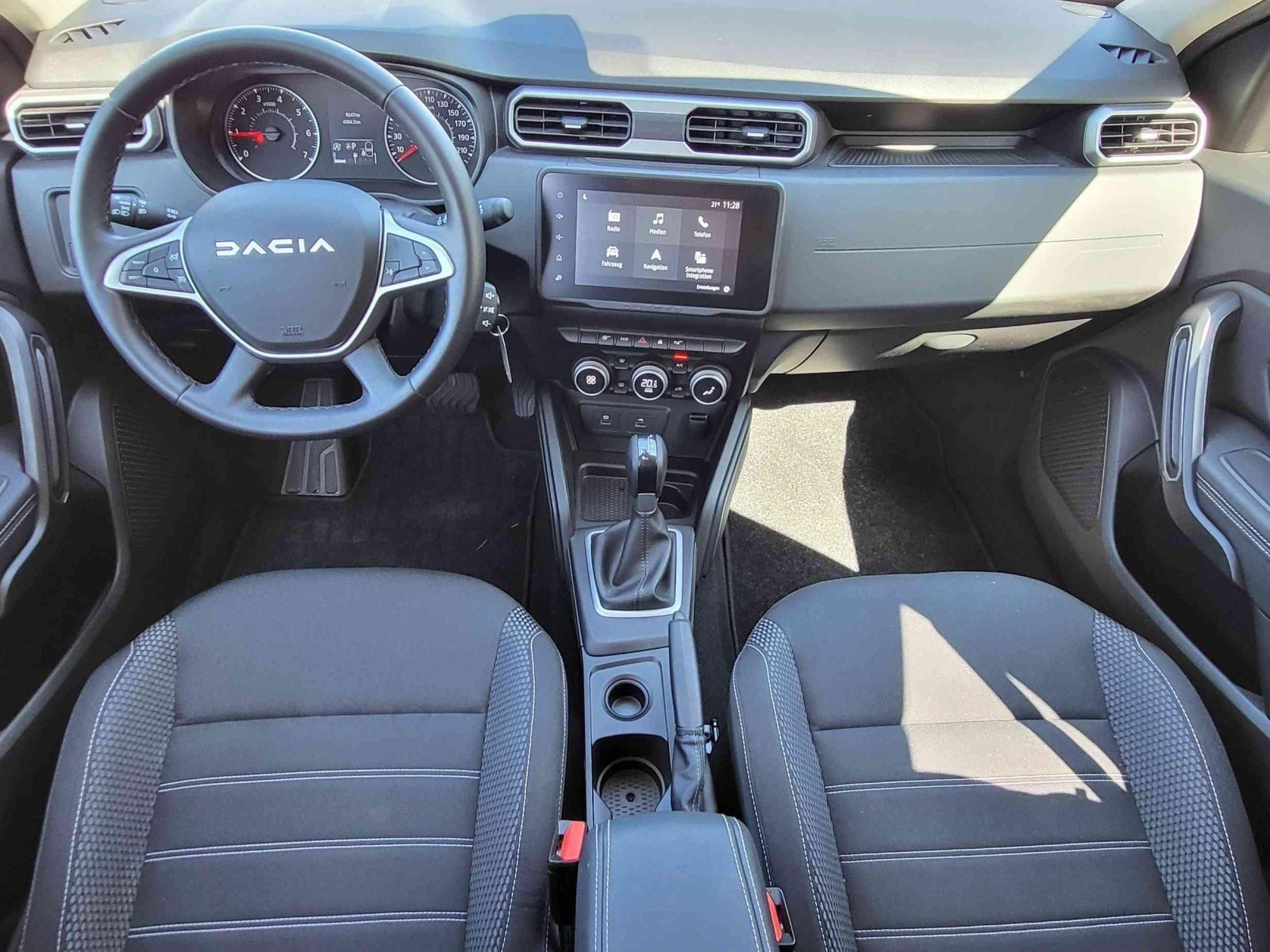 Dacia Duster 1.3 TCe 150 EDC Journey - Samsaru's Car Outlet