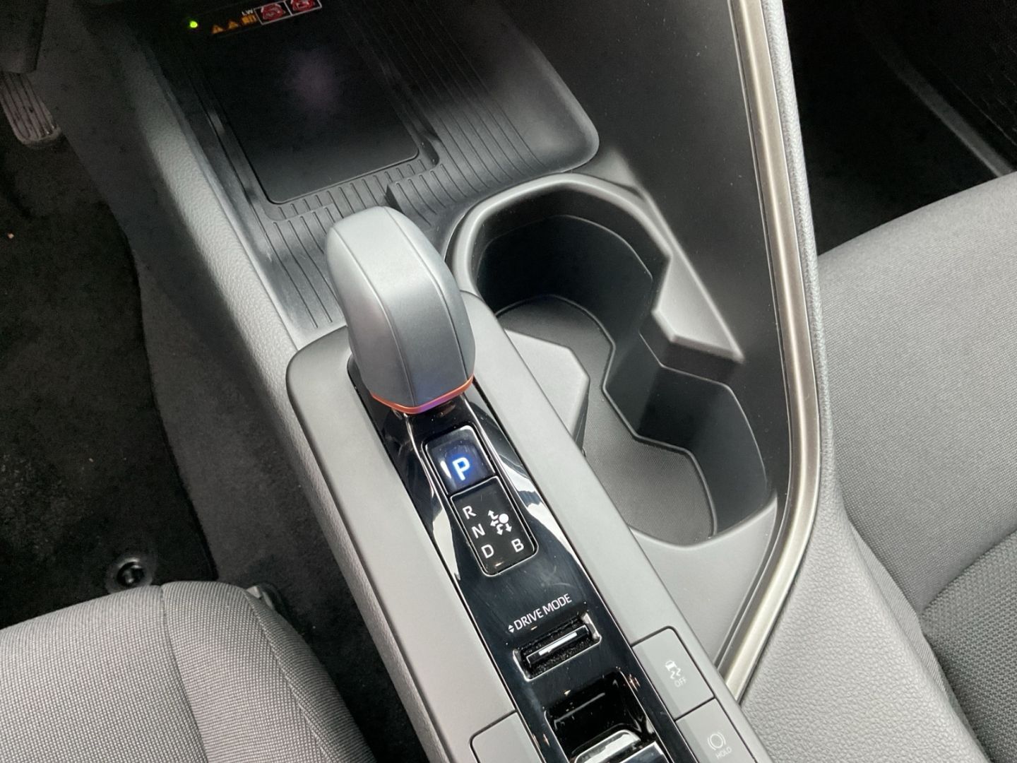 Toyota C-HR 2.0 Hybrid Teamplayer *LED*EZ2025*CAM*SHZ*