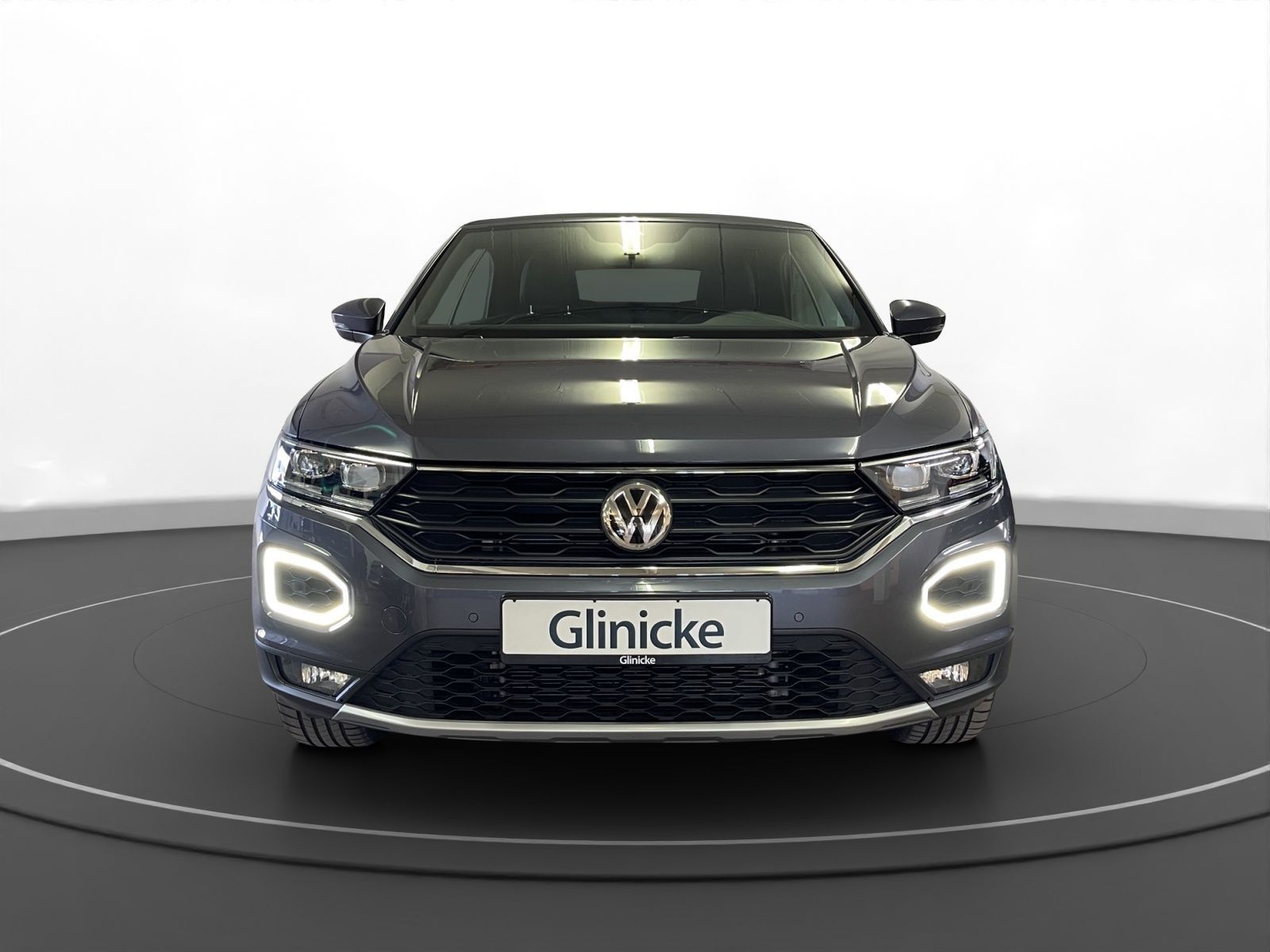 Volkswagen T-Roc Style - Samsaru's Car Outlet