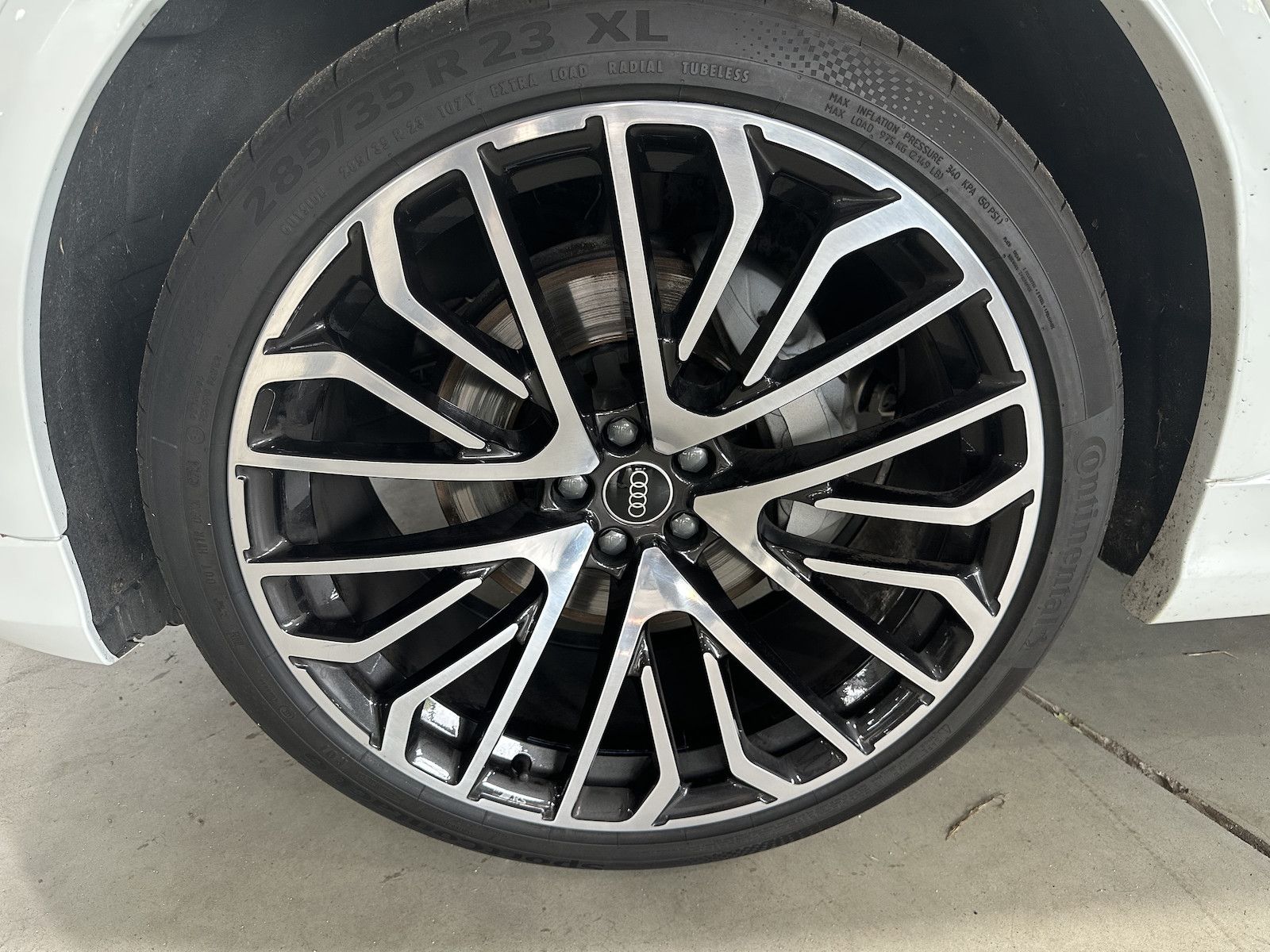 Audi Q8 45 TDI quattro S Line - Samsaru's Car Outlet