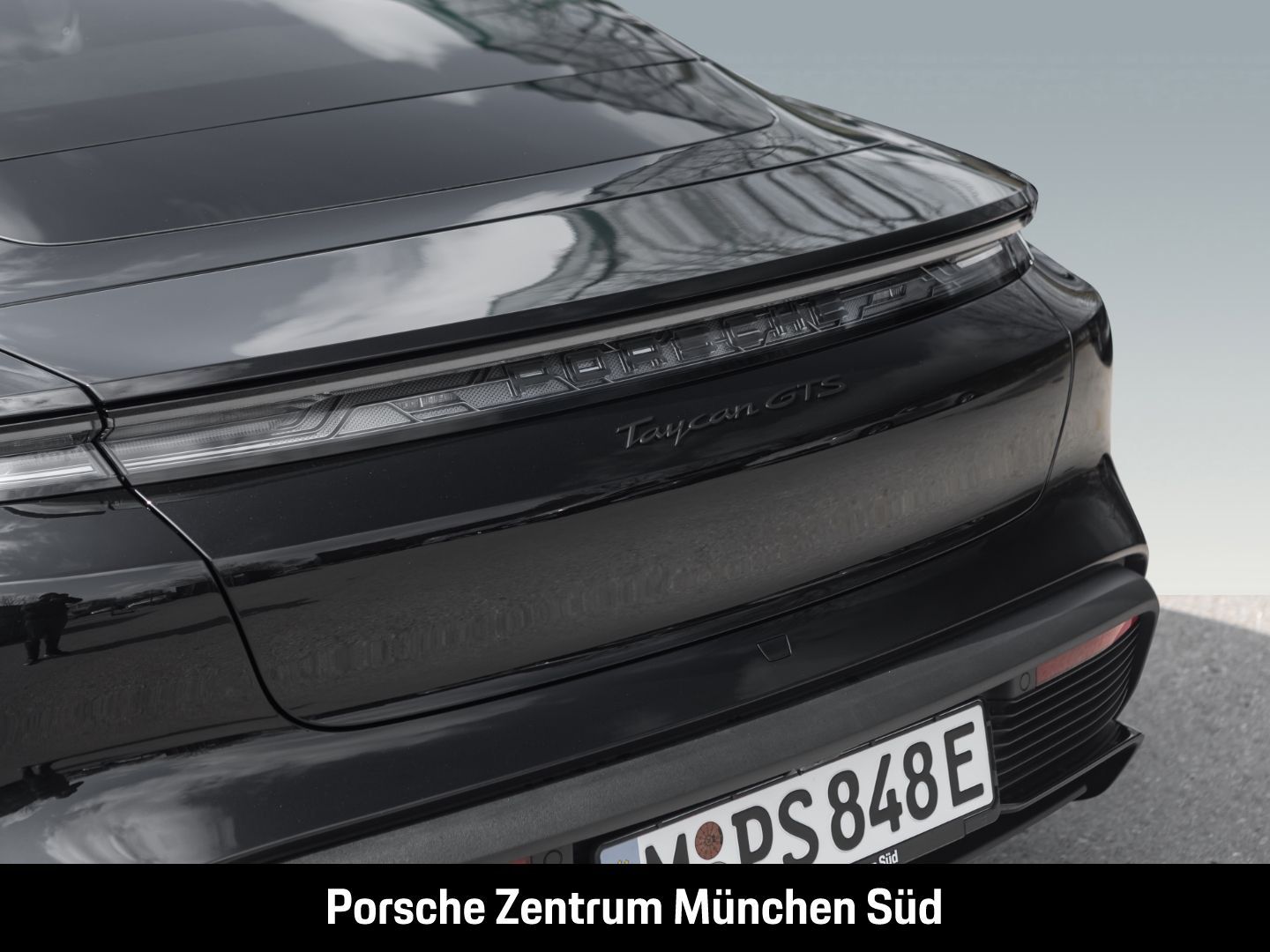 Porsche Taycan GTS LED-Matrix Panorama Surround-View
