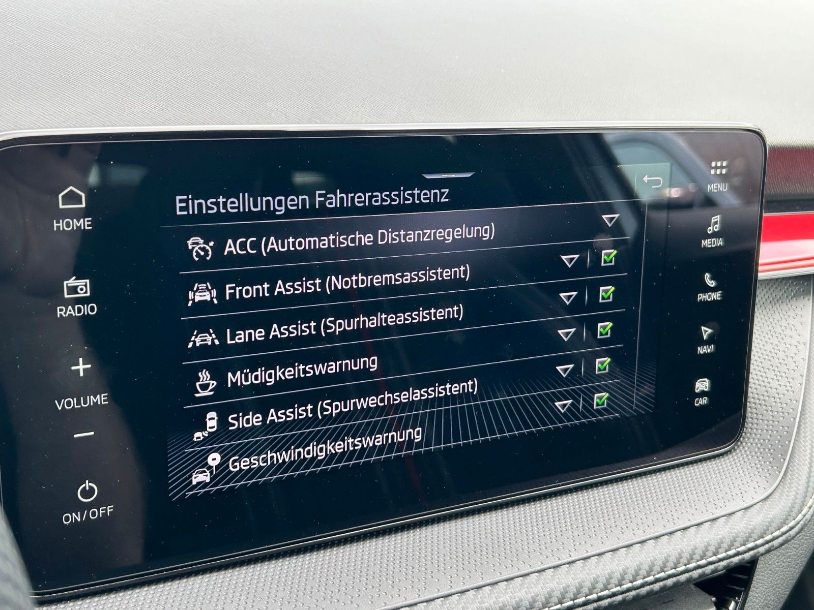 Skoda Fabia IV Monte Carlo DSG Navi 5JGar Assist+ -29%
