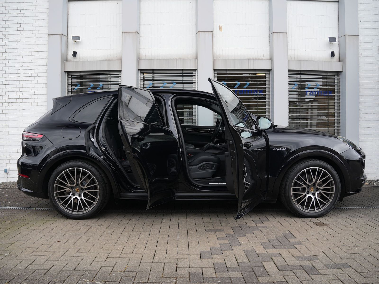 Porsche E-Hybrid MY24-INNODRIVE-ACC-LUFTF.-PANO-BOSE-RS